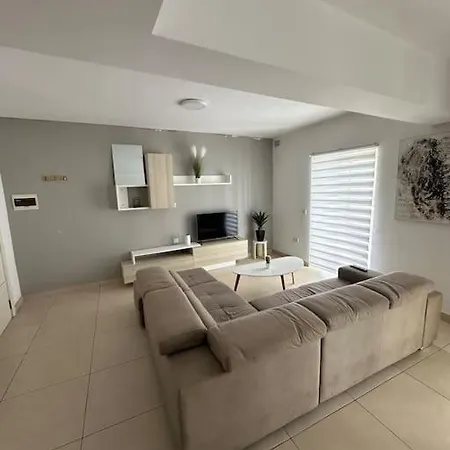 Apartment Unique 2 Bedroom In St Julians Saint Julian's