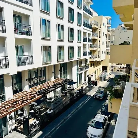 Unique 2 Bedroom In St Julians * Saint Julian's