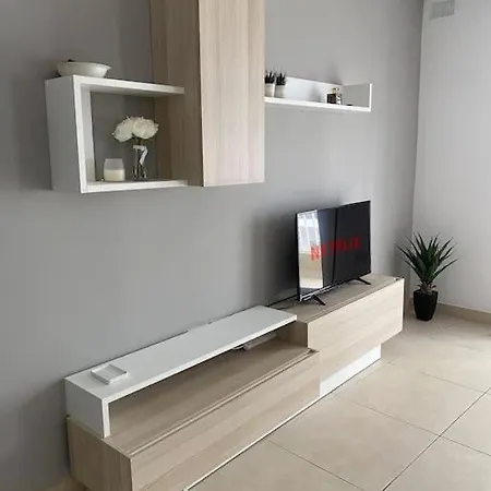 Unique 2 Bedroom In St Julians Appartement *